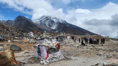 The memorials at Thukla pass on the way to EBC